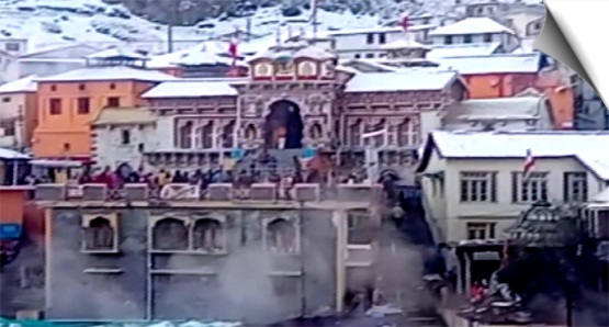 Thick blanket of snow covers Uttarakhand's Badrinath Temple