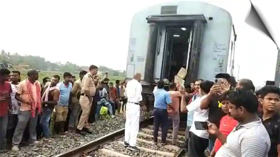 Lohit Express running at a speed of 110 km divided into two parts, passengers started shouting