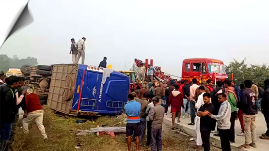 Jharkhand Accident: 7 Dead, many Trapped After Patna-Bound Bus Overturns In Hazaribagh