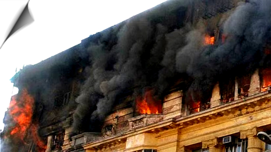 Delhi | Fire breaks out on the third floor of a hotel in Karkardooma, nine fire tenders are present at the spot