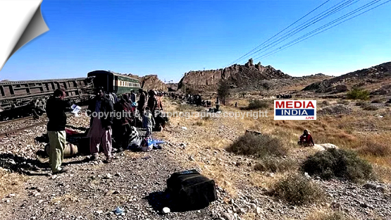 Explosion in Jafar Express going to Quetta in Pakistan, two dead, four injured so far in train blast