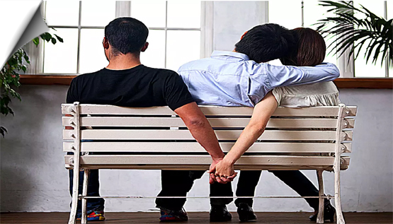 UP | Kanpur Woman Ditches Boyfriend After Falling in Love With His Father, Elopes With Man